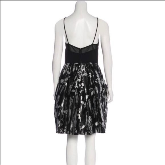 CARMEN MARC VALVO  Sleeveless black and silver abstract print Dress 12 - Picture 3 of 9